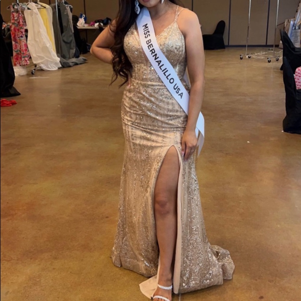 GOLD GORGEOUS PAEGENT DRESS